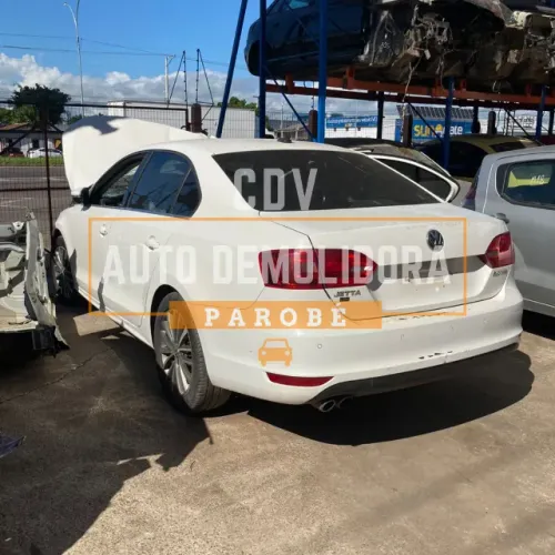 Sucata VW Jetta 2.0 T 2011 2012 disponível para venda de peças