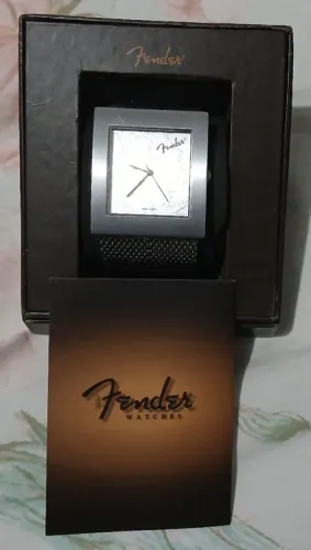 RELÓGIO da MARCA FENDER