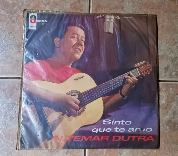 Vinil antigo Altemar Dutra