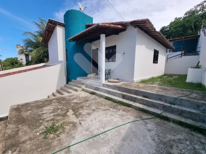 Casa a venda em Capim Macio | 2/4 sendo um suíte | 152m²