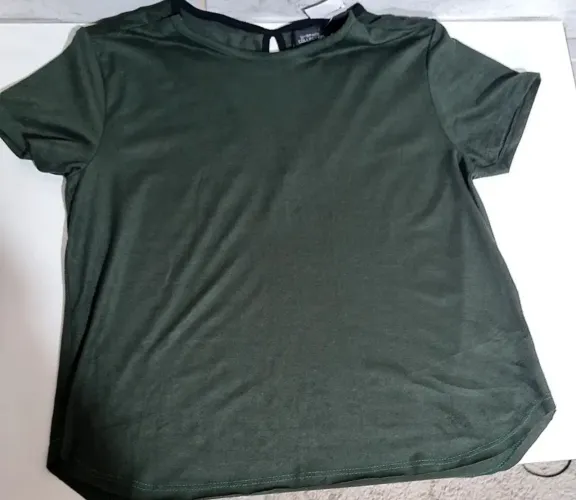 Camiseta Feminina Verde veludinho