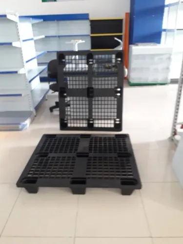 PALLET PLSTICO 1,20X1,00 PARA ATE 1,200 KILOS DE PESO ZAP *