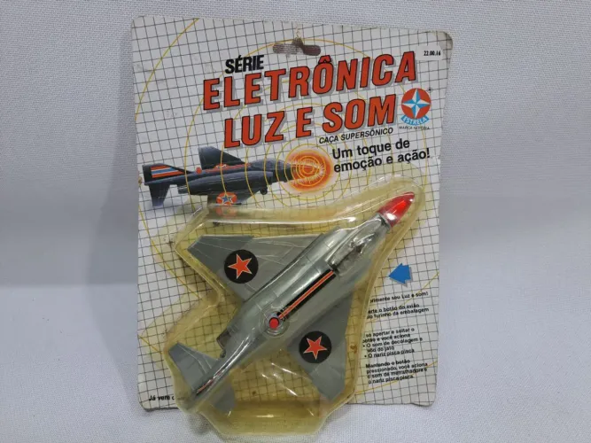 Avião caça série luz e som da estrela caixa lacrada com 6 unid década de 90