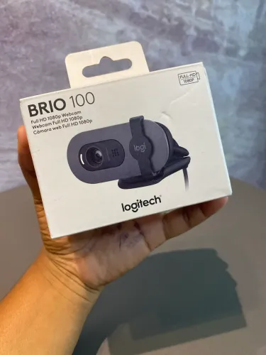 Webcam Logitech Brio 100.