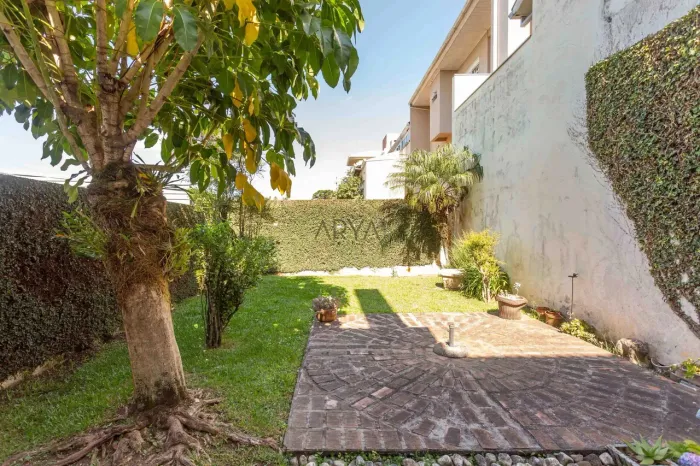 Sobrado à venda no Pilarzinho ARYA1