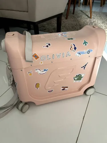 Mala que vira Cama JetKids Stokke