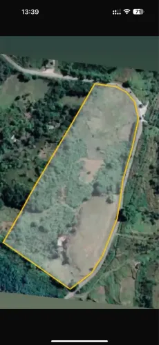 Vendo ou troco sítio em Paracambi composto por duas residências 