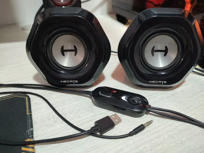 Caixa de Som Edifier G1000