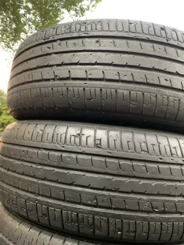 Pneus 245/70/16 por 450$ os 2 meia vida instalados