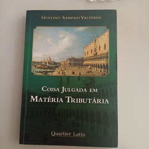 Livro de Direito "Coisa julgada em materia tributaria"