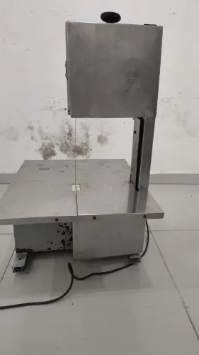 Serra de cortar carnes