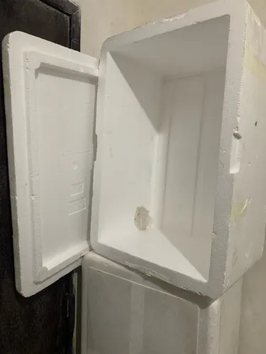 Vendo caixa de isopor 