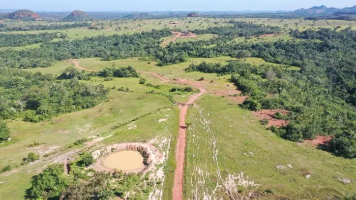Fazenda pra 5 mil cabeças pronta 2369 Alq com 1220 alq d sapato