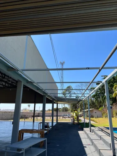 Toldo retrátil para Área externa (Escuto Propostas)