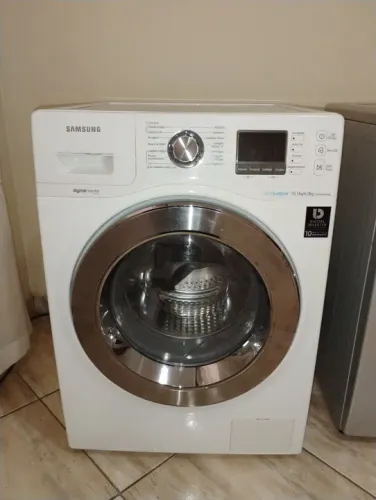 Lava e seca Samsung