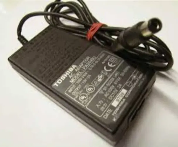 Fonte Toshiba PA2440U 15V 2A 30W Original para Notebooks Satellite, Portege e Tecra