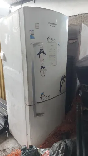 Geladeira Brastemp Ative Inverter 488litros QUEIMADA Completa com todos os acessórios