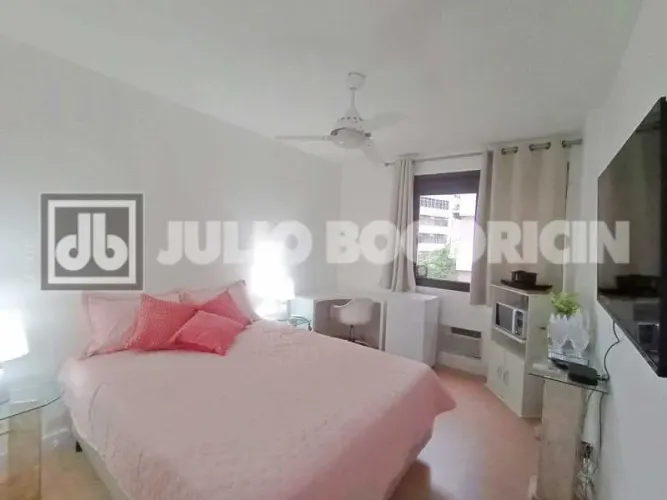 Flat : / Residencial / Copacabana