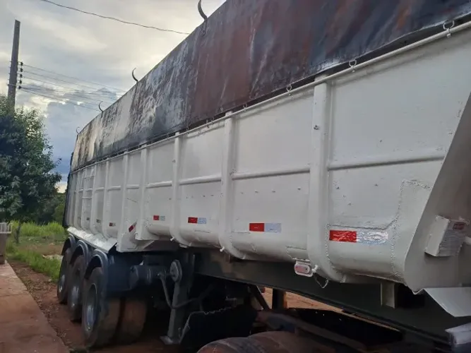 Caçamba Rosetti 2008