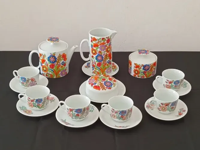 Conjunto de café com xícaras porcelanas Renner e Schmidt