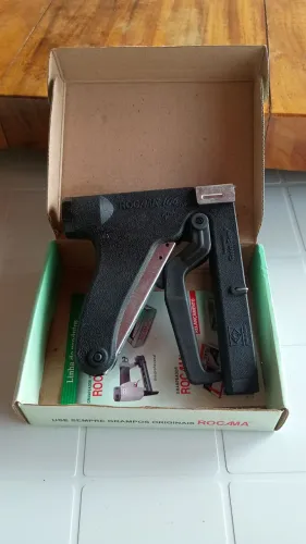 Grampeador rocama