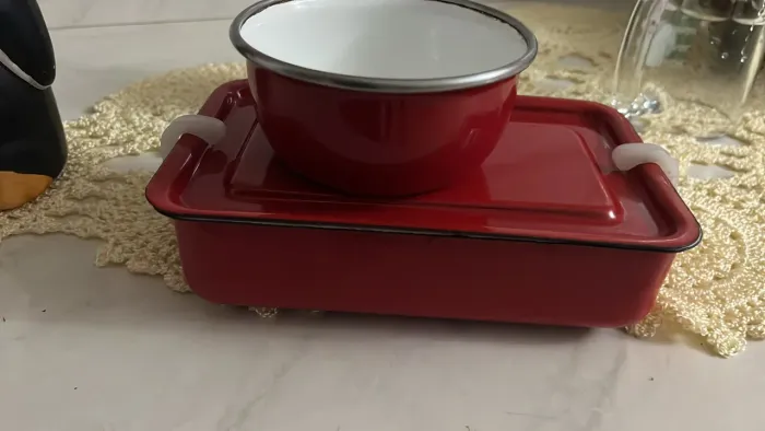 Jogo de tigela e marmitas esmaltado vermelho