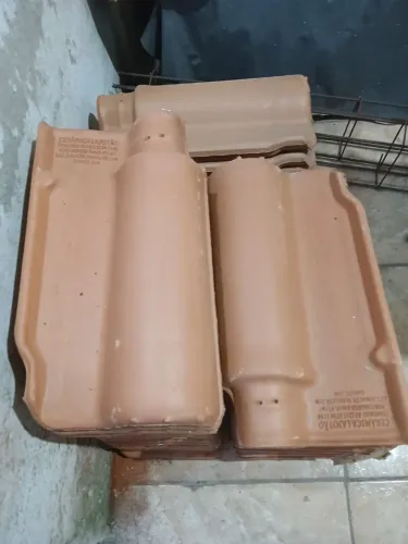 38 Telhas pequenas