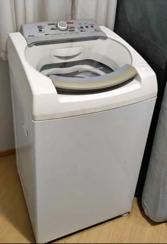 MÁQUINA DE LAVAR ROUPAS BRASTEMP 9 KG 110V