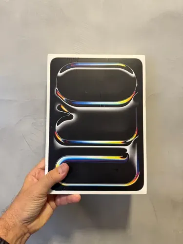 iPad Pro 13" M4 de 256 GB Wifi Lacrado | Loja Física | 1 Ano Garantia | Até 18x