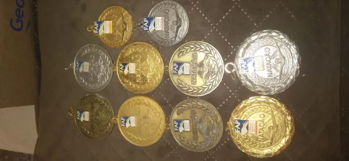 Medalha de natação antiga