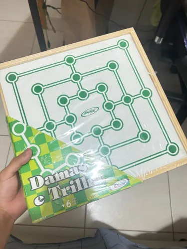 kit de jogos de tabuleiro, nunca usado!!!