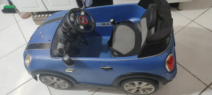 Carro elétrico mini Camaro azul
