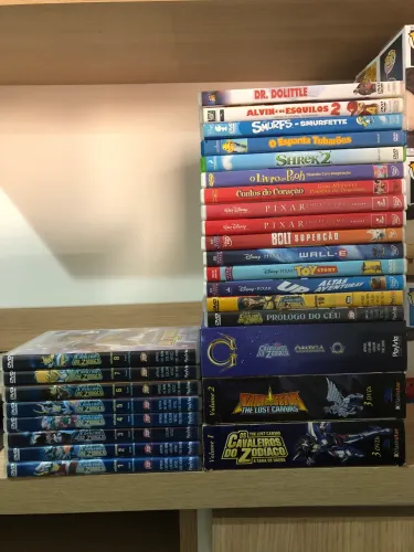 Lote 26 DVD Filmes Desenhos Séries 