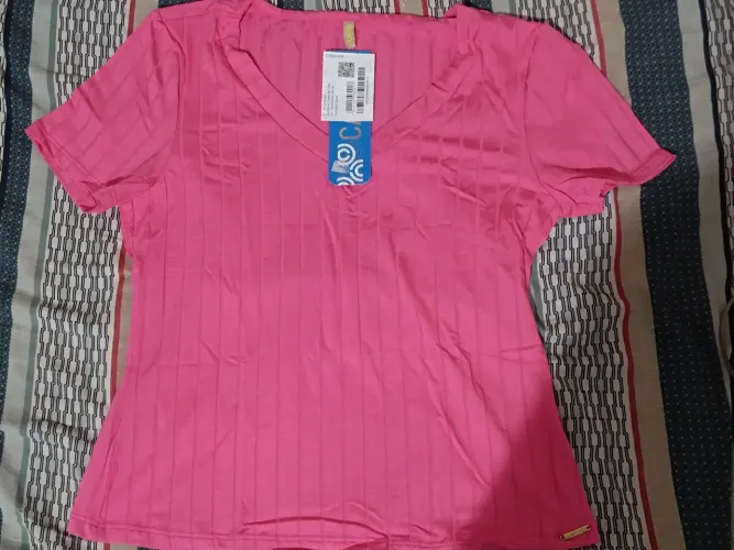 Camiseta Pink Manga Curta-Nova com Etiqueta NOVO!!!