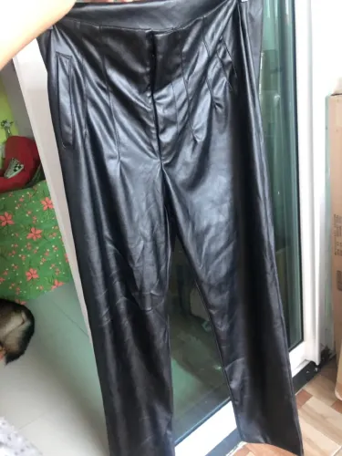 Calça de couro preta