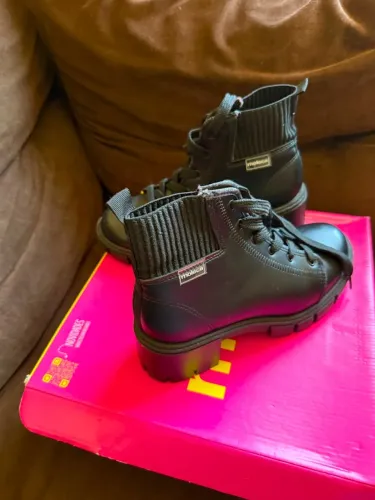 Bota Feminina Coturno Moleca 