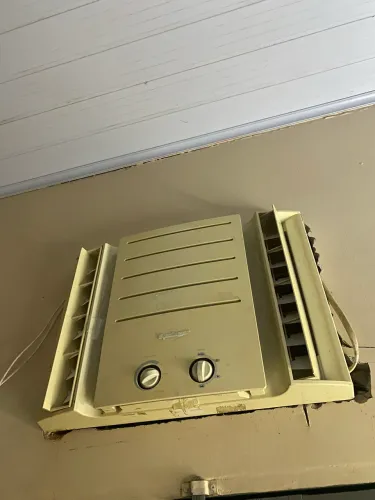 Vende se ar condicionado de janela