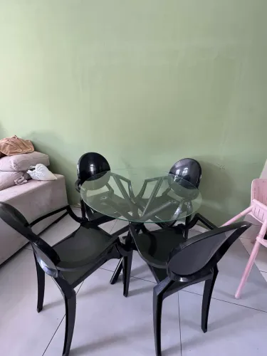 TORRANDO MESA VIDRO COM 4 CADEIRAS