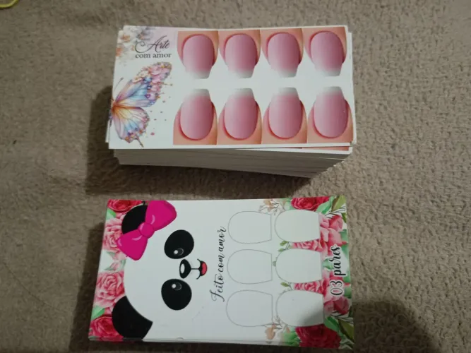Vendo produtos para fabricação de adesivos de unhas