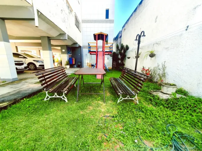 Apartamento à venda no Edifício Delos em Natal
