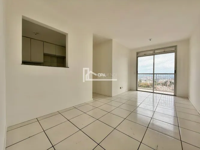 Apartamento à Venda no Bairro Santa Mônica, 3 Quartos, 1 Suíte, Armários Planejados, 1 Vag