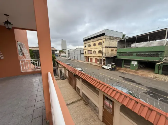 Prédio com apartamentos em DIvino Espírito Santo com área de Terreno de 2.000 m²