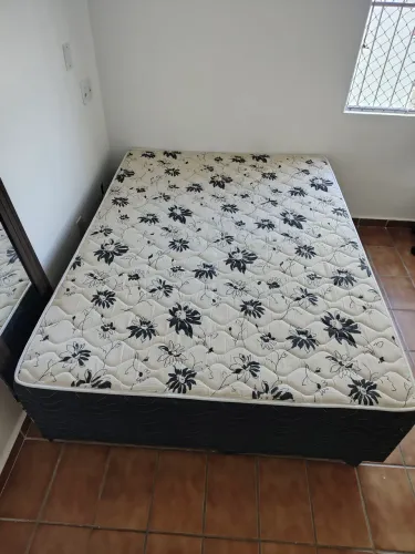CAMA BOX CASAL - Excelente estado de conservação