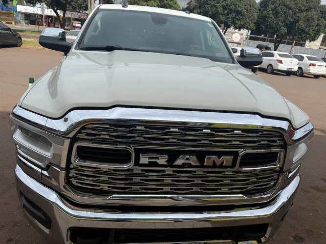 Ram 2500 Vendo ou troco por camioneta de menor ou maior valor