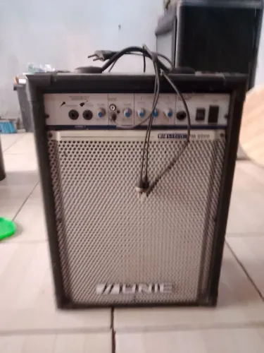 Caixa amplificada
