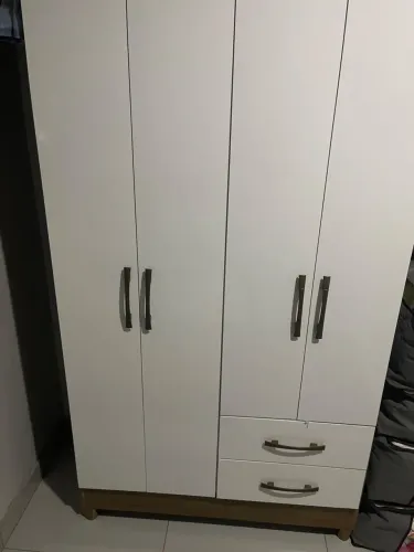 Guarda-roupa infantil