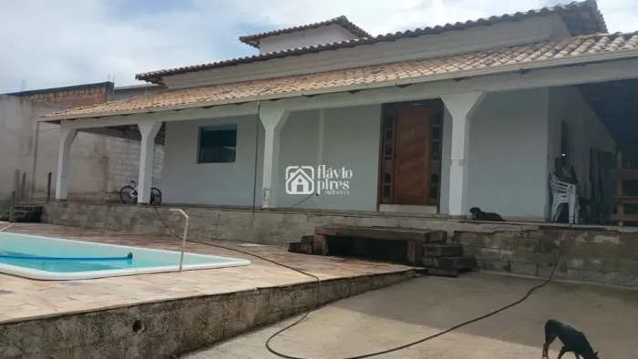 linda casa 03 quartos e piscina no São Geraldo