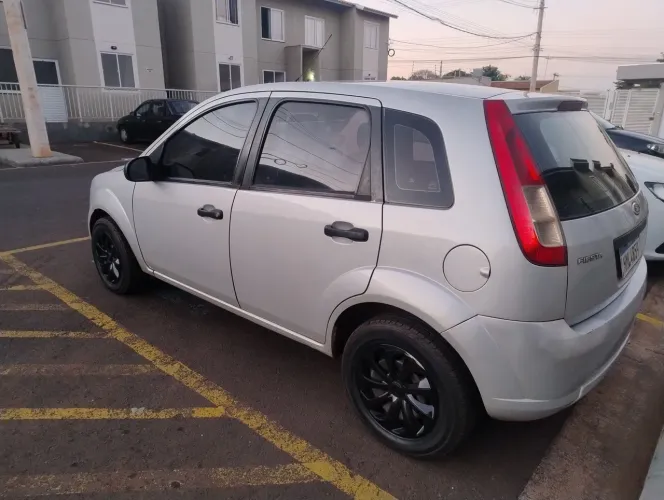 Ford Fiesta 1.0 8V Flex/class 1.0 8V Flex 5P 2010