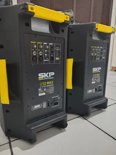 2 Caixas Ativas SKP Pro Audio MK2 Q12 700W RMS