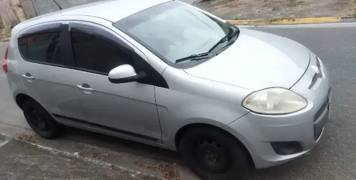 Fiat Palio Essence 1.6 Flex 16V 5P 2013